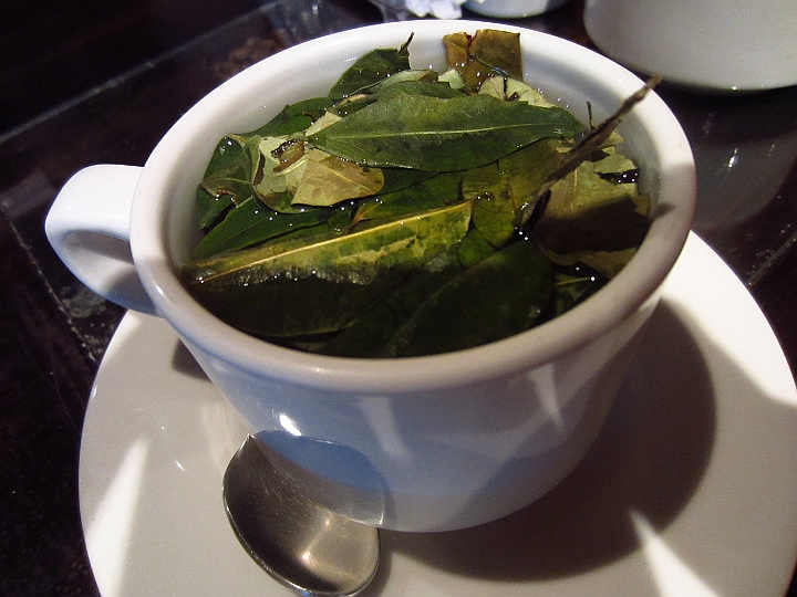 peru_0750.JPG - Coca Tea