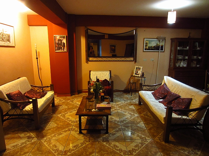 peru_1349.JPG - Josh's mom's place