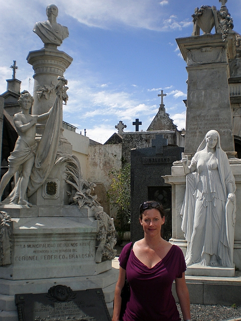 recoleta_cemetery_010.JPG - Recoleta cemetery