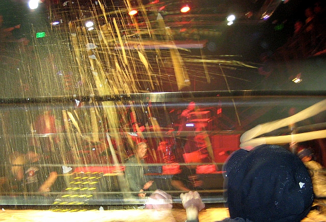 isw9.jpg - Thousands of tortillas being thrown into the ring