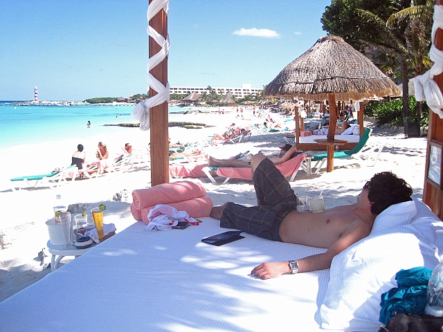 Mexico_139.JPG - Loungin'
